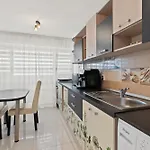 Downtown Obor Apartment